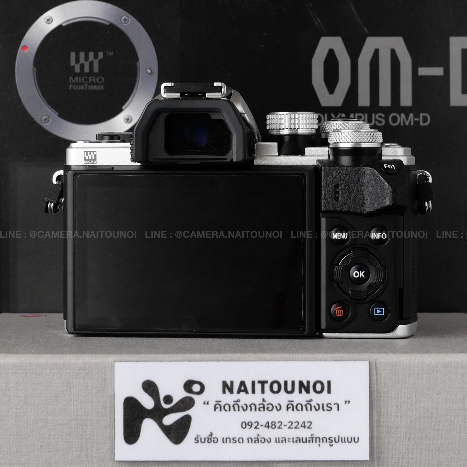 DEB87784-C141-402E-A0D8-DC38679A65A7